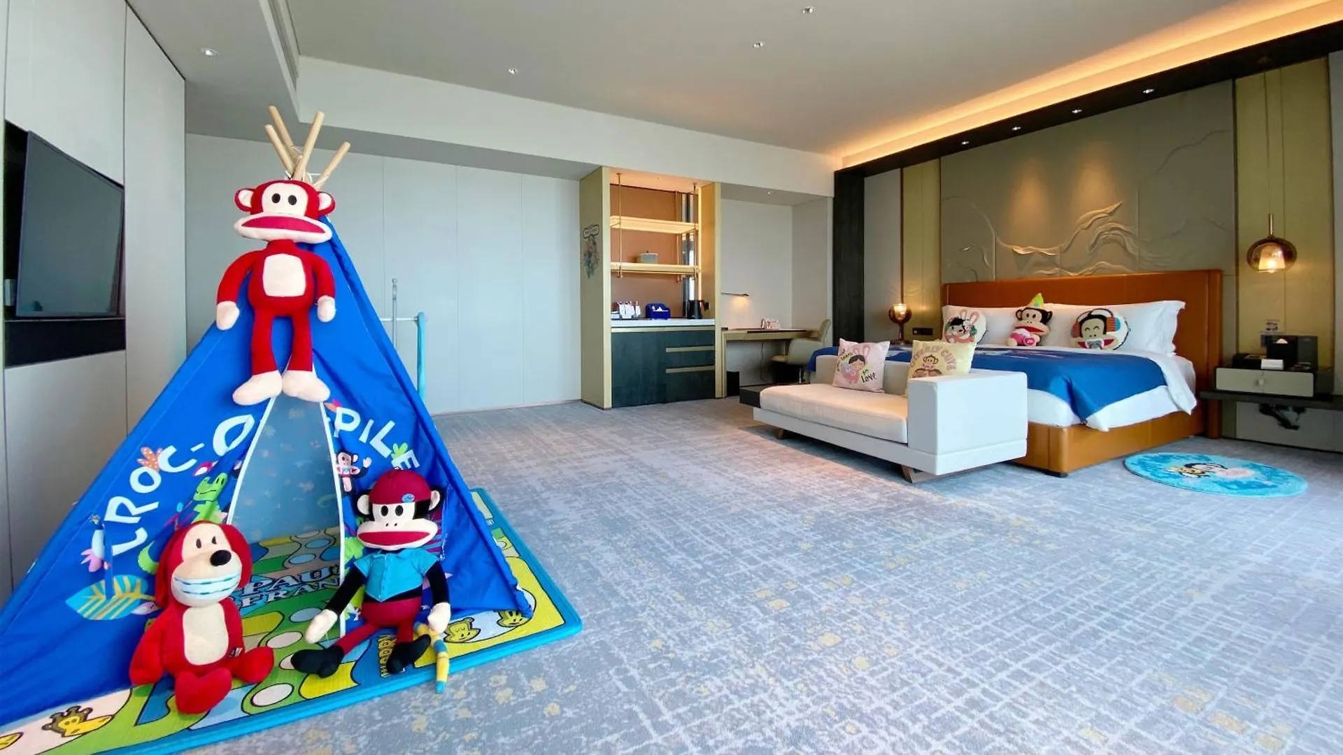 Intercontinental Zhuhai By Ihg 5*,
