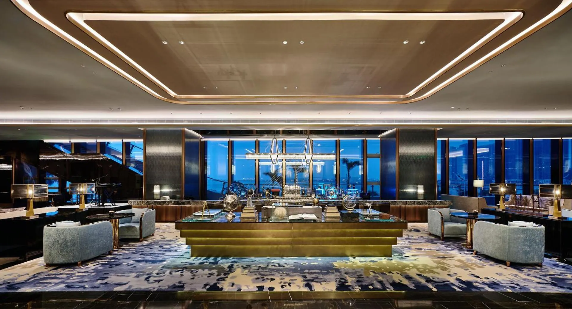 Intercontinental Zhuhai By Ihg 5*,