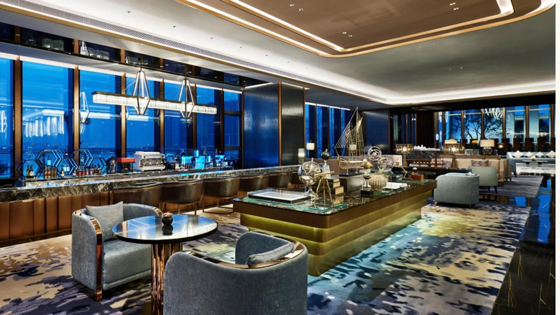 Intercontinental Zhuhai By Ihg 5*,  China